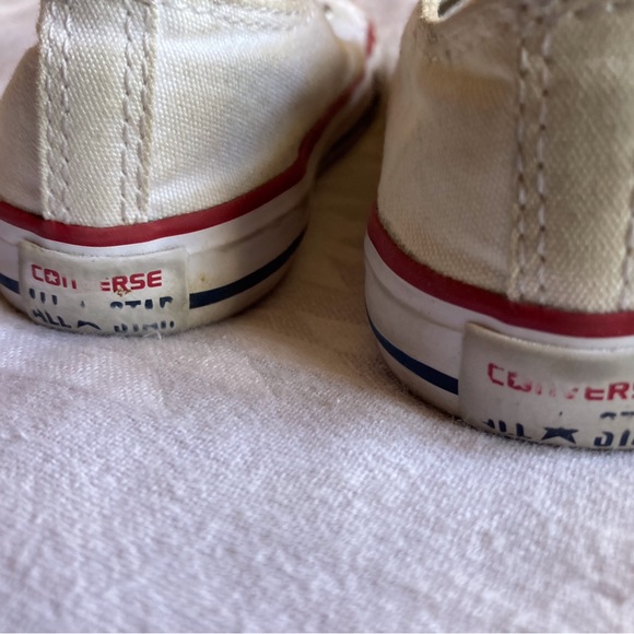 Converse - Picture 2 of 5